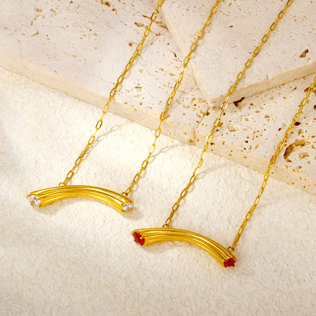 时尚18K镀金不锈钢锆石弧形吊坠